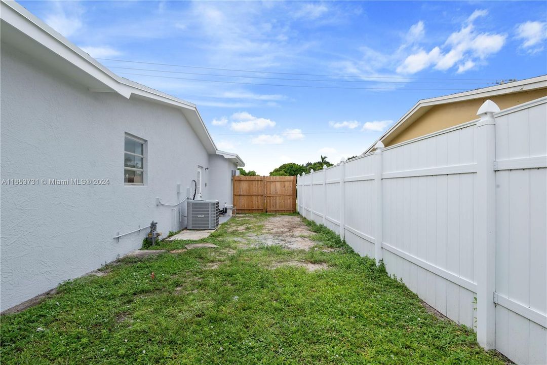 For Sale: $650,000 (3 beds, 2 baths, 2052 Square Feet)