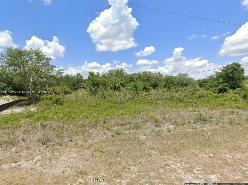 En Venta: $30,000 (0.25 acres)