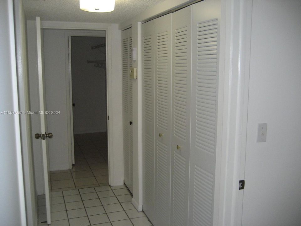 Недавно арендовано: $2,400 (2 спален, 2 ванн, 866 Квадратных фут)