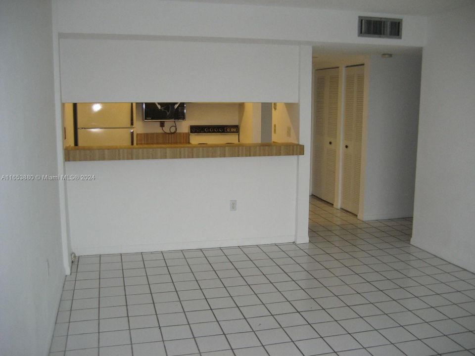 Недавно арендовано: $2,400 (2 спален, 2 ванн, 866 Квадратных фут)