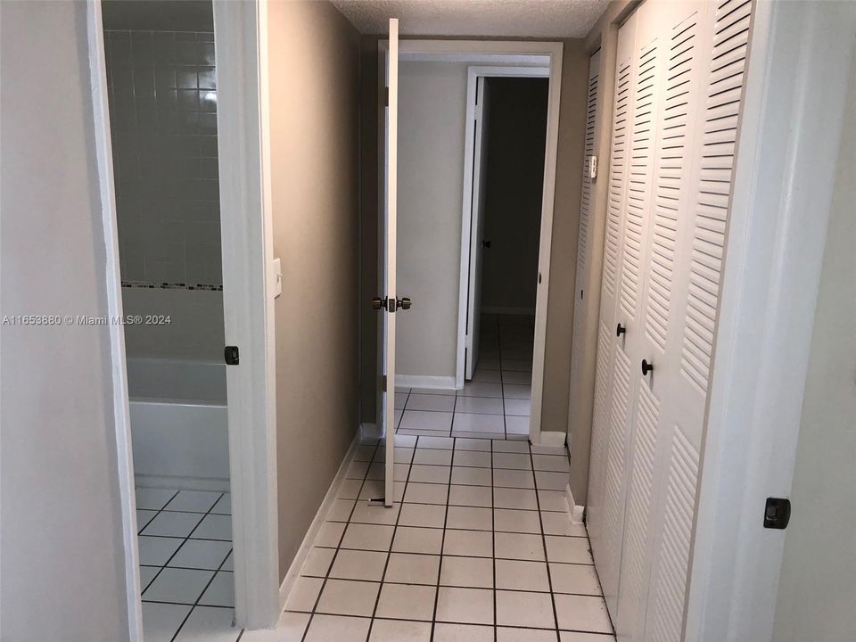 Недавно арендовано: $2,400 (2 спален, 2 ванн, 866 Квадратных фут)