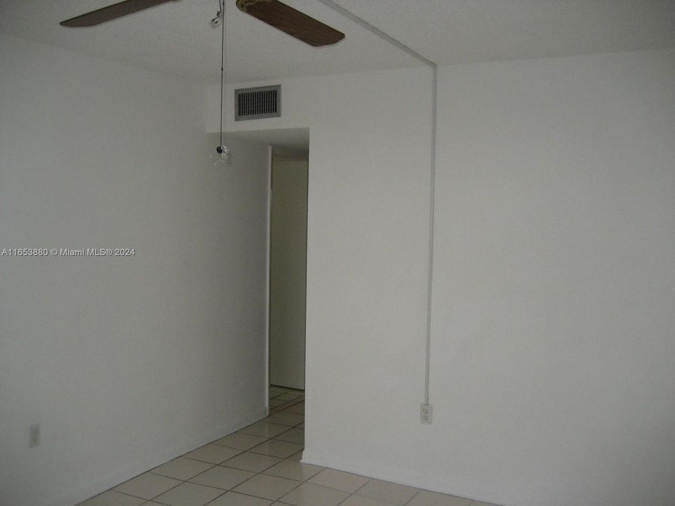 Недавно арендовано: $2,400 (2 спален, 2 ванн, 866 Квадратных фут)