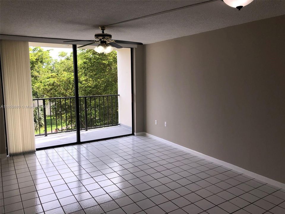 Недавно арендовано: $2,400 (2 спален, 2 ванн, 866 Квадратных фут)