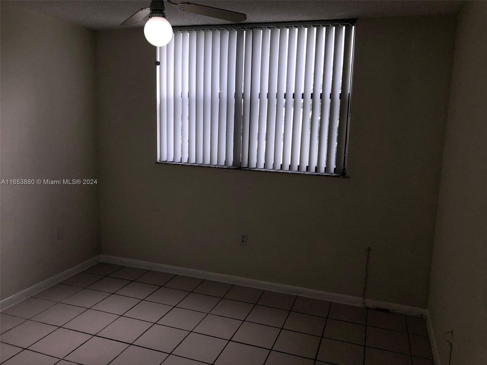 Недавно арендовано: $2,400 (2 спален, 2 ванн, 866 Квадратных фут)