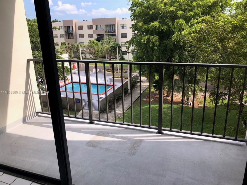 Недавно арендовано: $2,400 (2 спален, 2 ванн, 866 Квадратных фут)