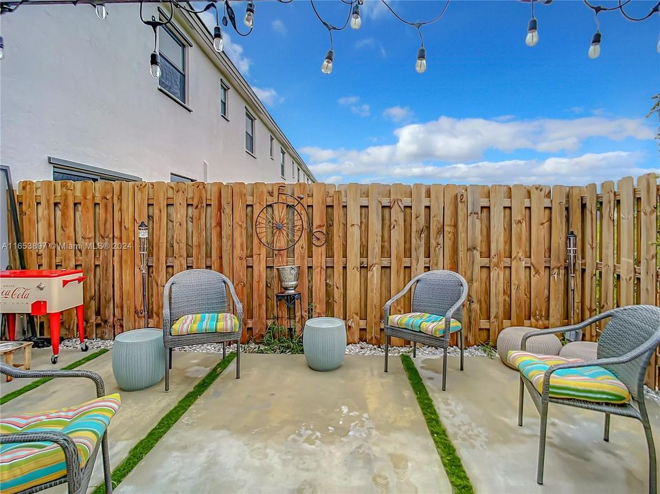 For Sale: $499,000 (3 beds, 2 baths, 1520 Square Feet)