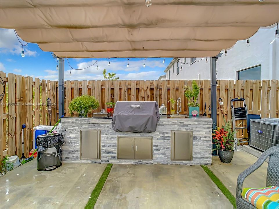 For Sale: $499,000 (3 beds, 2 baths, 1520 Square Feet)