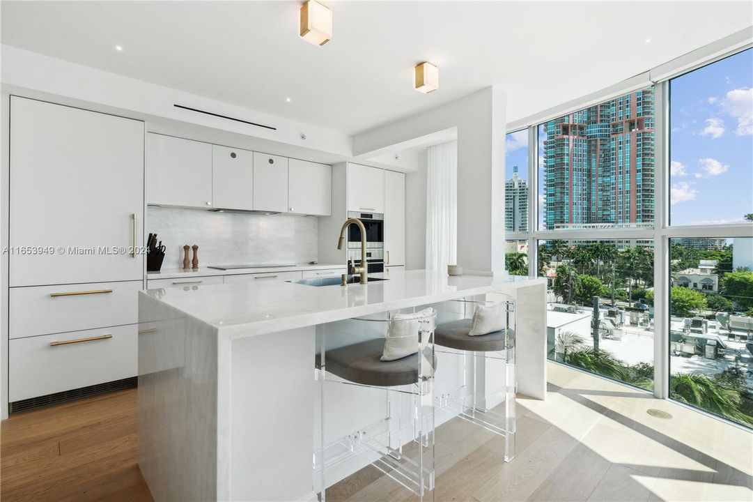 Active With Contract: $7,500 (2 beds, 2 baths, 1196 Square Feet)