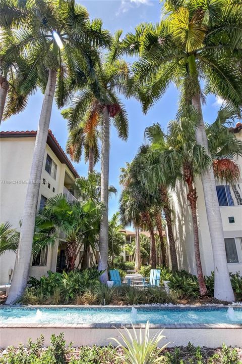 Active With Contract: $2,277 (1 beds, 1 baths, 795 Square Feet)