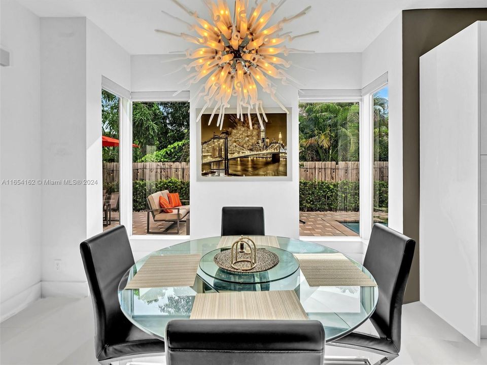 Recently Sold: $1,199,000 (3 beds, 3 baths, 2352 Square Feet)