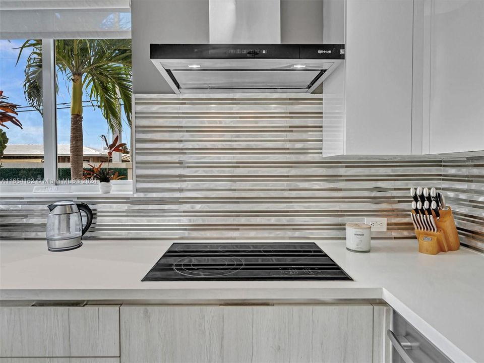 Recently Sold: $1,199,000 (3 beds, 3 baths, 2352 Square Feet)