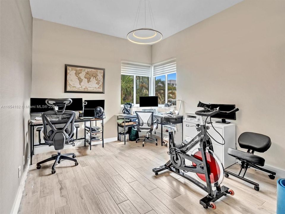 Recently Sold: $1,199,000 (3 beds, 3 baths, 2352 Square Feet)