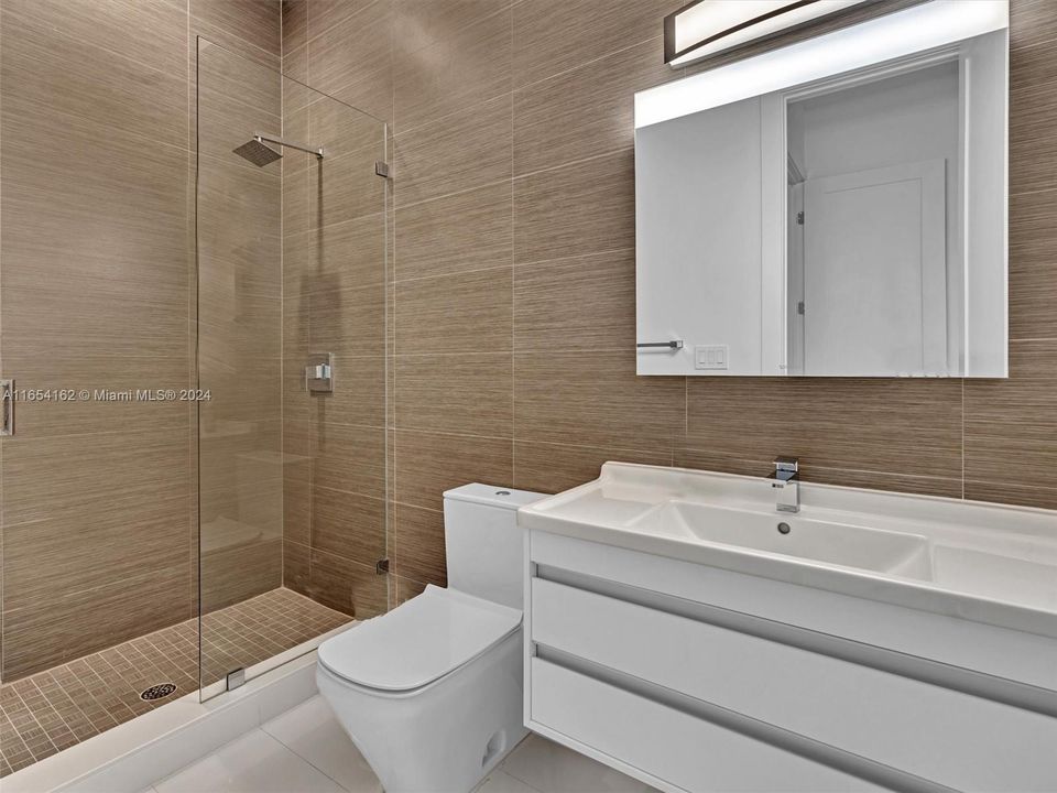 Recently Sold: $1,199,000 (3 beds, 3 baths, 2352 Square Feet)