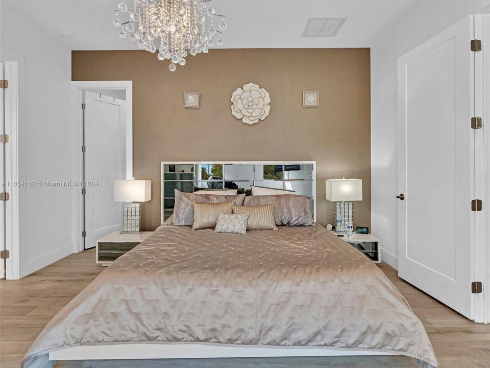 Recently Sold: $1,199,000 (3 beds, 3 baths, 2352 Square Feet)