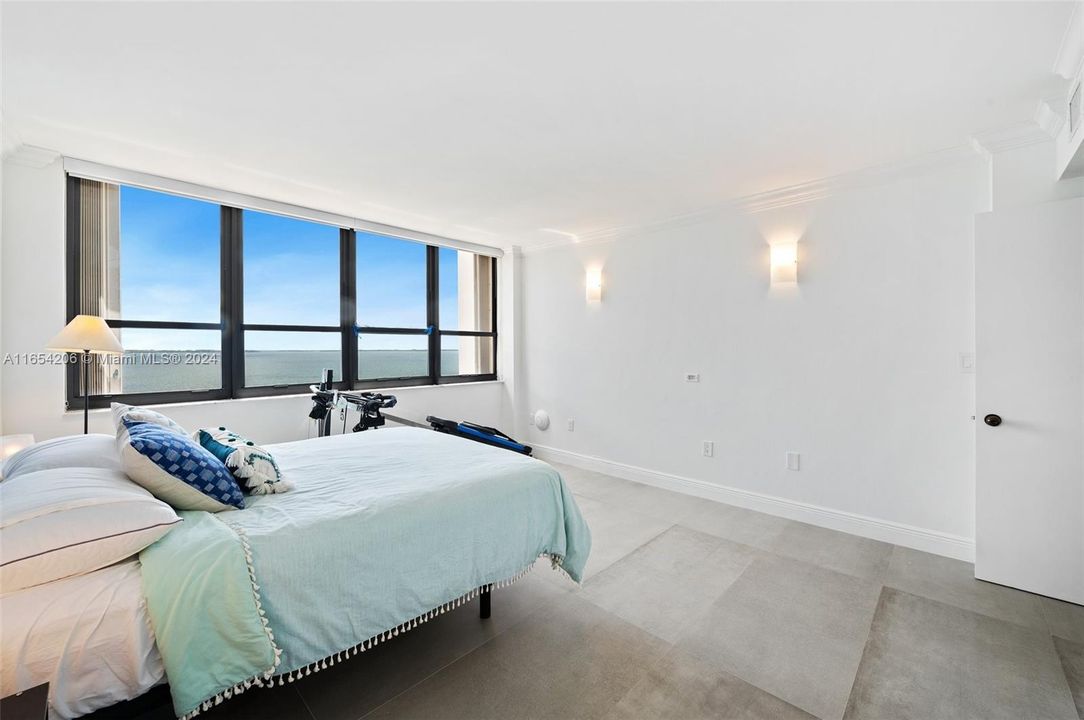 Active With Contract: $2,598,000 (3 beds, 2 baths, 2614 Square Feet)