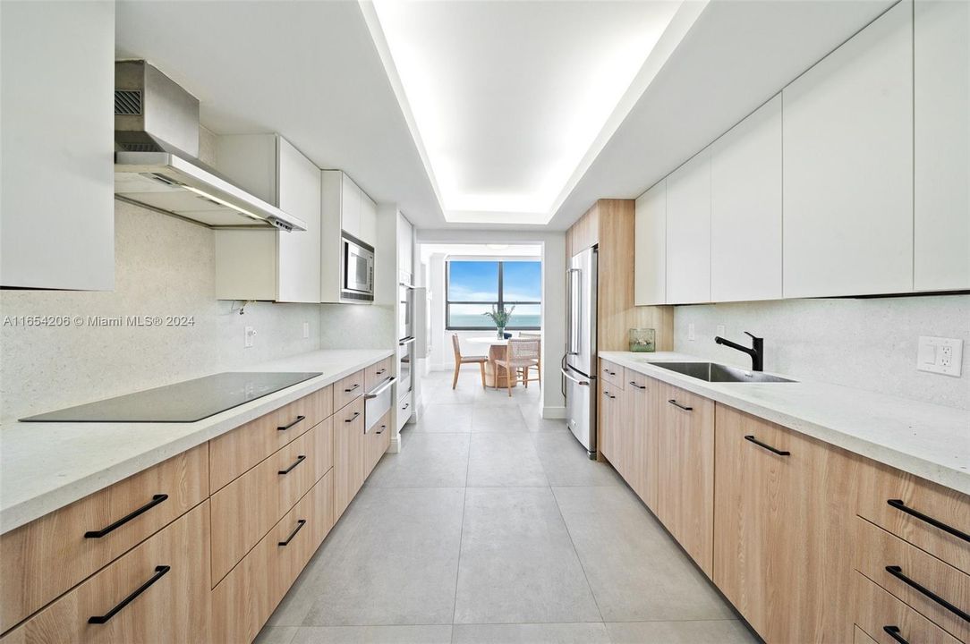 Active With Contract: $2,598,000 (3 beds, 2 baths, 2614 Square Feet)