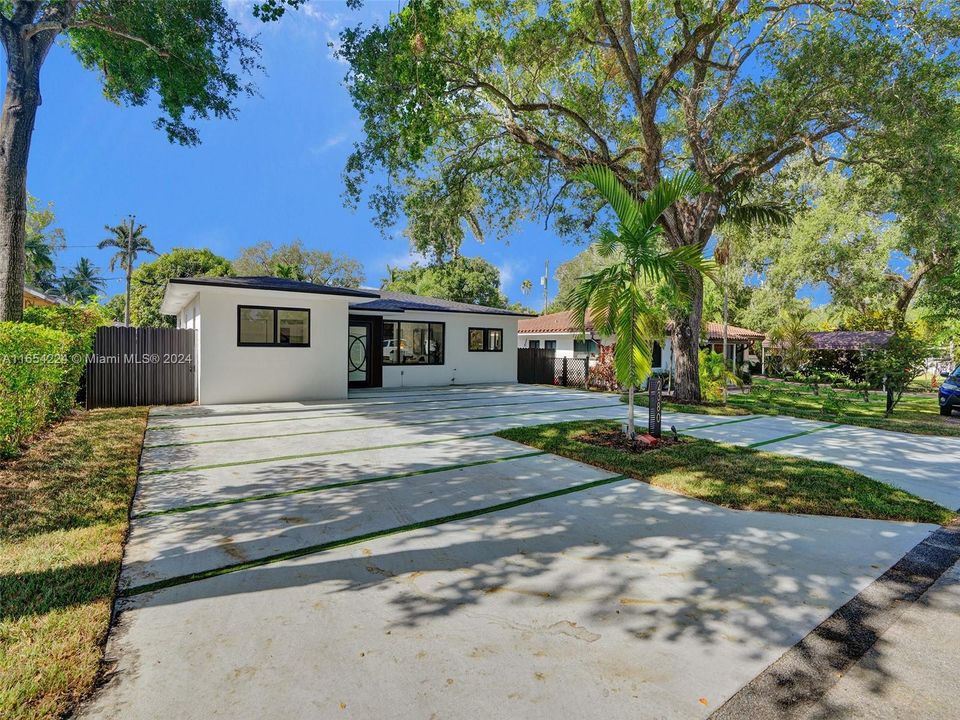 For Sale: $824,900 (3 beds, 2 baths, 0 Square Feet)