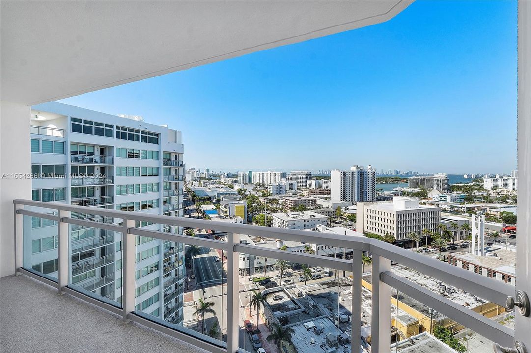 For Sale: $849,000 (2 beds, 2 baths, 1455 Square Feet)