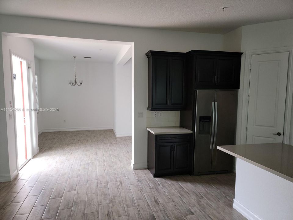 For Rent: $3,950 (3 beds, 2 baths, 2246 Square Feet)