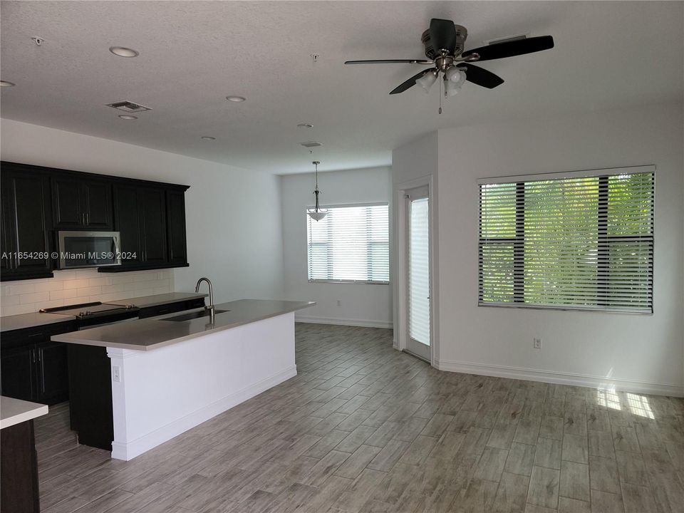 For Rent: $3,950 (3 beds, 2 baths, 2246 Square Feet)