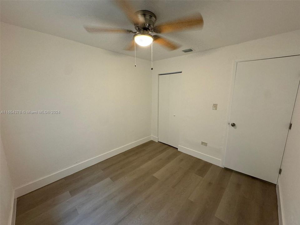 For Rent: $2,700 (3 beds, 1 baths, 773 Square Feet)