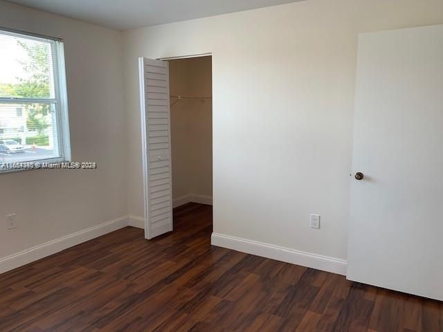 For Rent: $2,800 (2 beds, 1 baths, 1000 Square Feet)