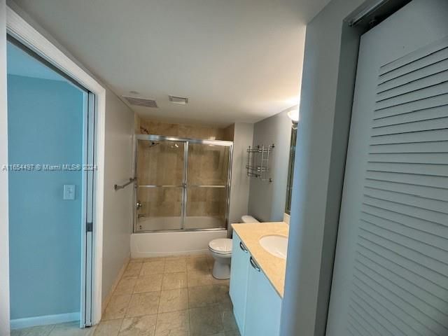 For Sale: $549,999 (1 beds, 1 baths, 791 Square Feet)