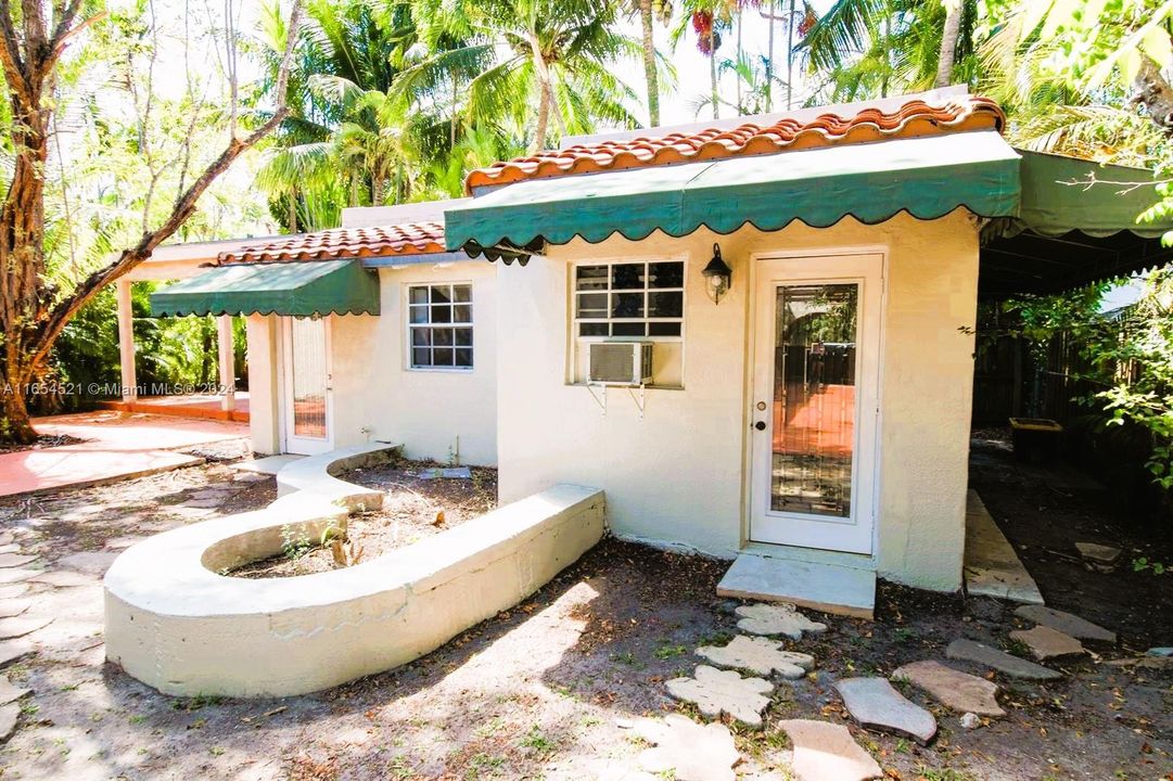 En Venta: $2,239,000 (4 camas, 3 baños, 2338 Pies cuadrados)