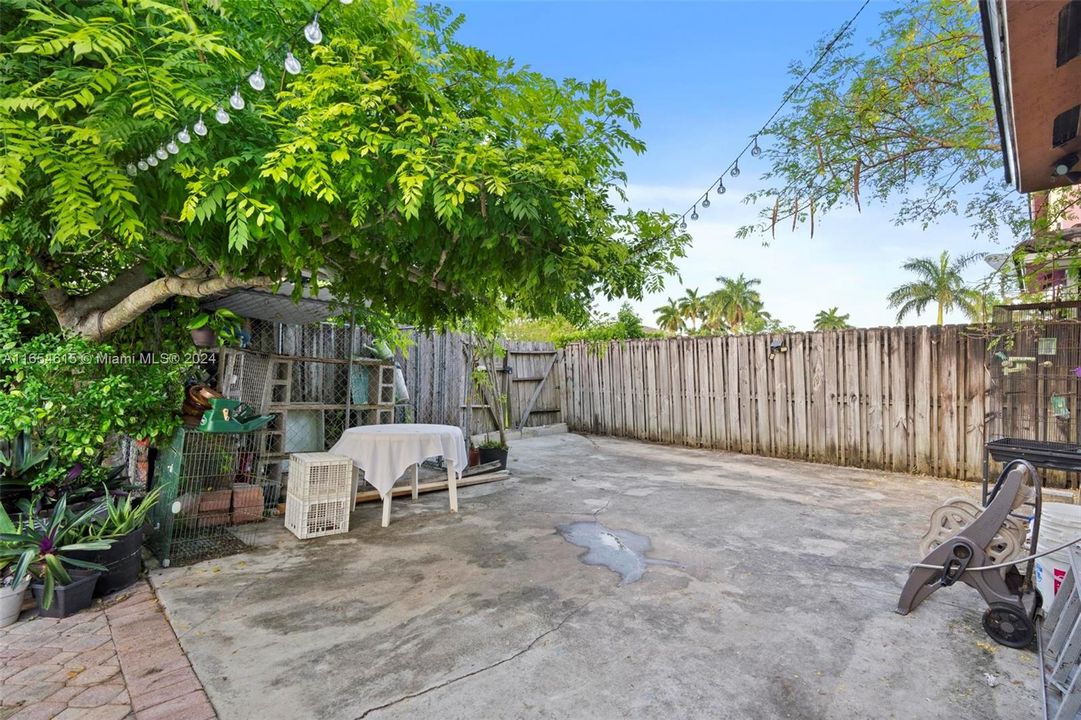 For Sale: $649,000 (4 beds, 2 baths, 1482 Square Feet)