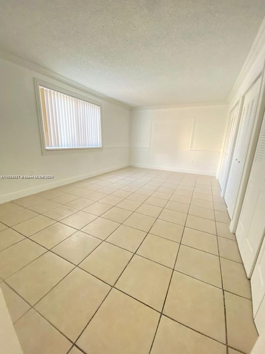 Recientemente alquilado: $2,100 (2 camas, 1 baños, 980 Pies cuadrados)