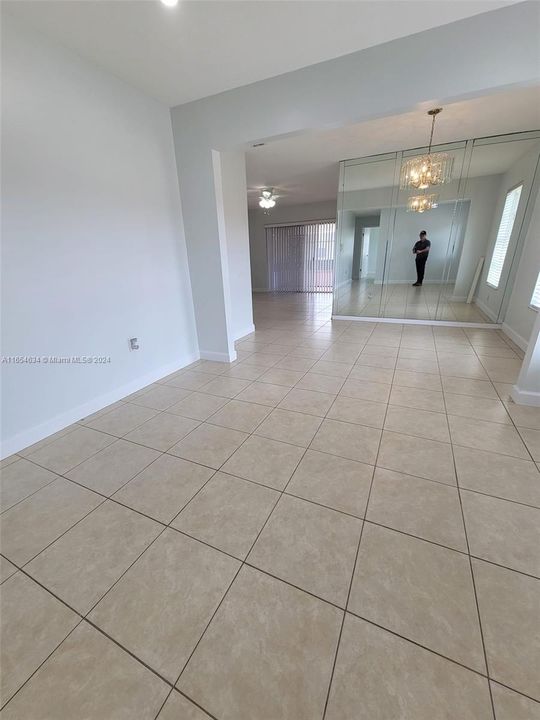 Recently Rented: $3,350 (3 beds, 2 baths, 1124 Square Feet)