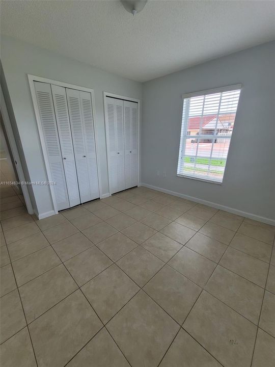 Recently Rented: $3,350 (3 beds, 2 baths, 1124 Square Feet)