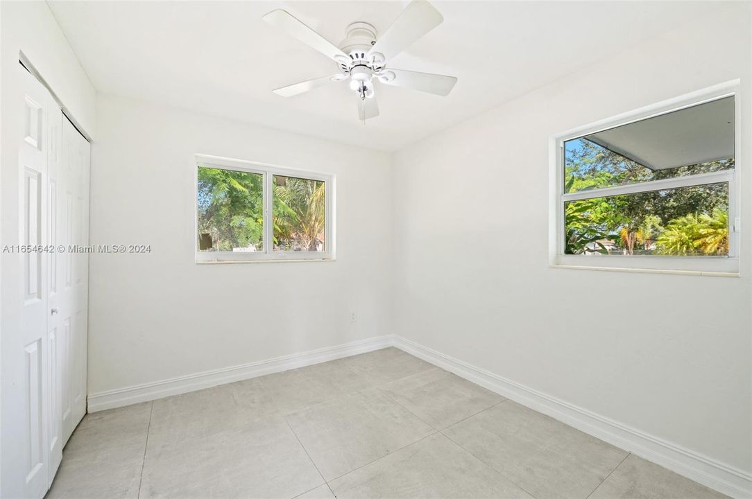 Active With Contract: $599,000 (3 beds, 2 baths, 1003 Square Feet)