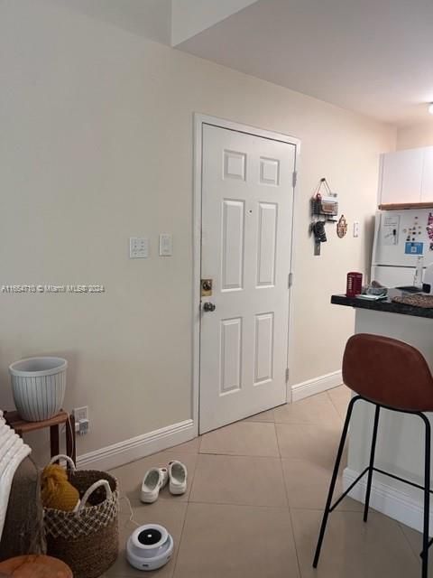 For Rent: $1,800 (1 beds, 1 baths, 650 Square Feet)