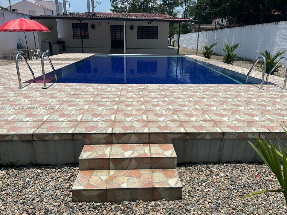 En Venta: $200,000 (3 camas, 4 baños, 4843 Pies cuadrados)