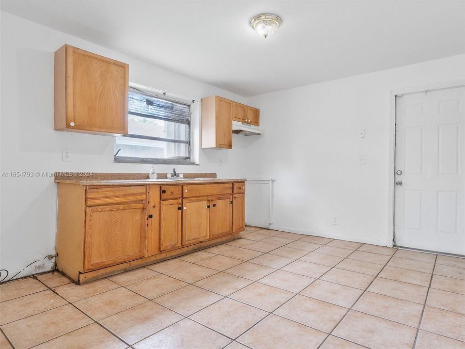 For Sale: $590,000 (0 beds, 0 baths, 2261 Square Feet)