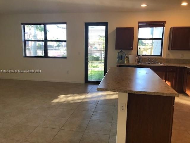 For Rent: $3,500 (3 beds, 2 baths, 2249 Square Feet)