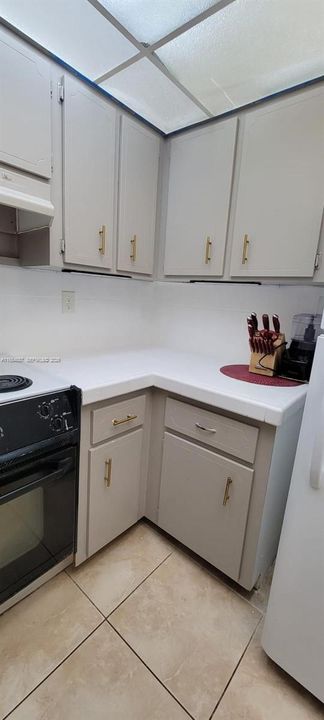 Activo con contrato: $164,900 (1 camas, 1 baños, 989 Pies cuadrados)