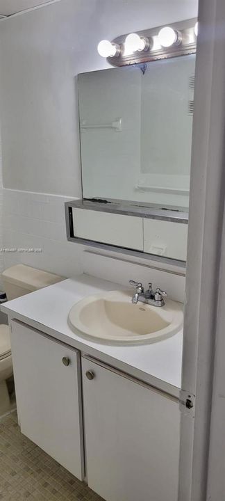 Activo con contrato: $164,900 (1 camas, 1 baños, 989 Pies cuadrados)