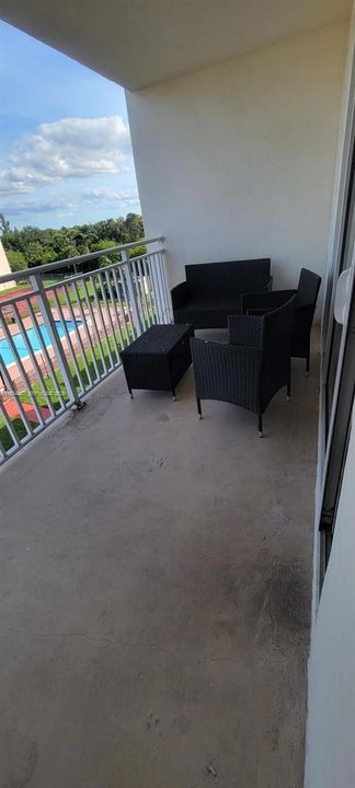 Activo con contrato: $164,900 (1 camas, 1 baños, 989 Pies cuadrados)