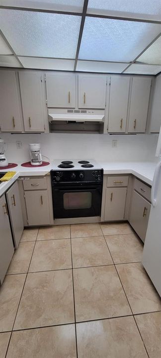 Activo con contrato: $164,900 (1 camas, 1 baños, 989 Pies cuadrados)