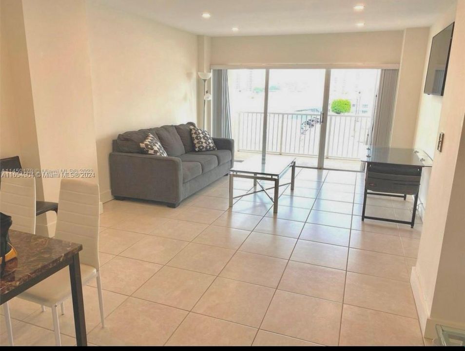 En Venta: $355,000 (1 camas, 1 baños, 0 Pies cuadrados)