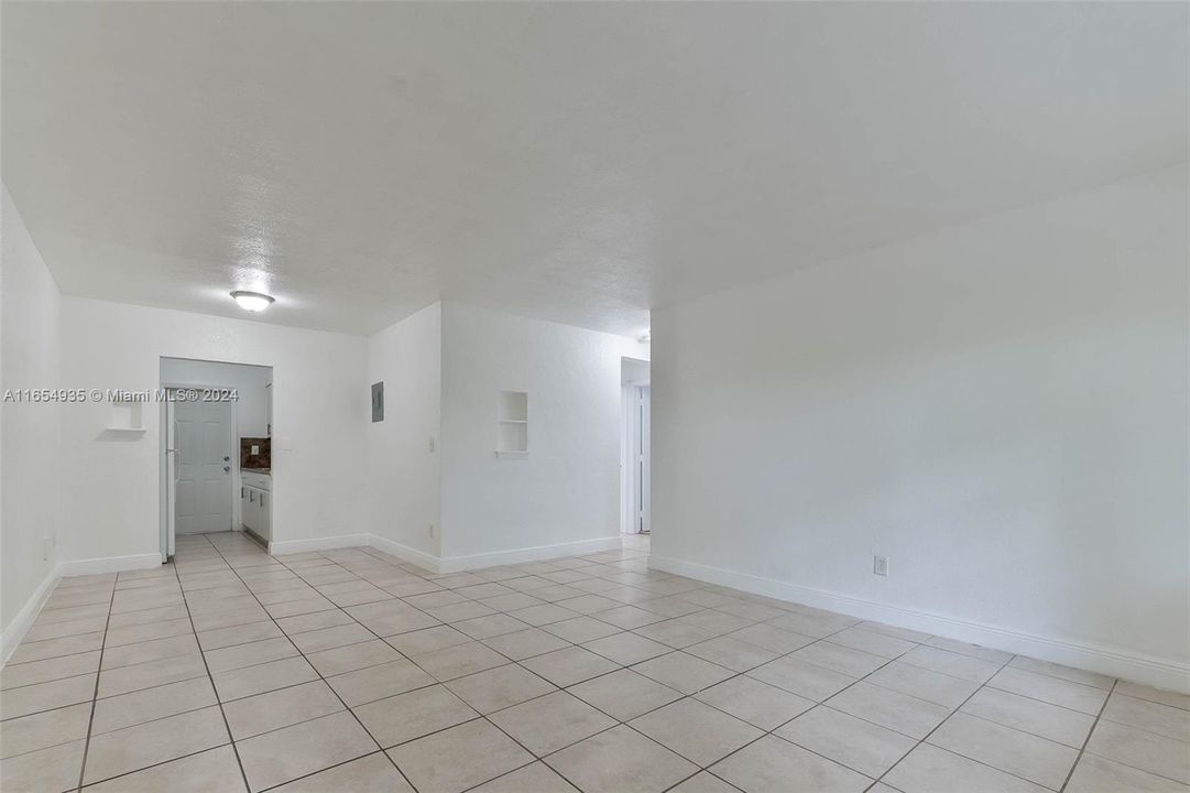 For Rent: $2,600 (2 beds, 1 baths, 0 Square Feet)