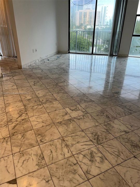 最近租的: $2,500 (2 贝兹, 2 浴室, 1320 平方英尺)