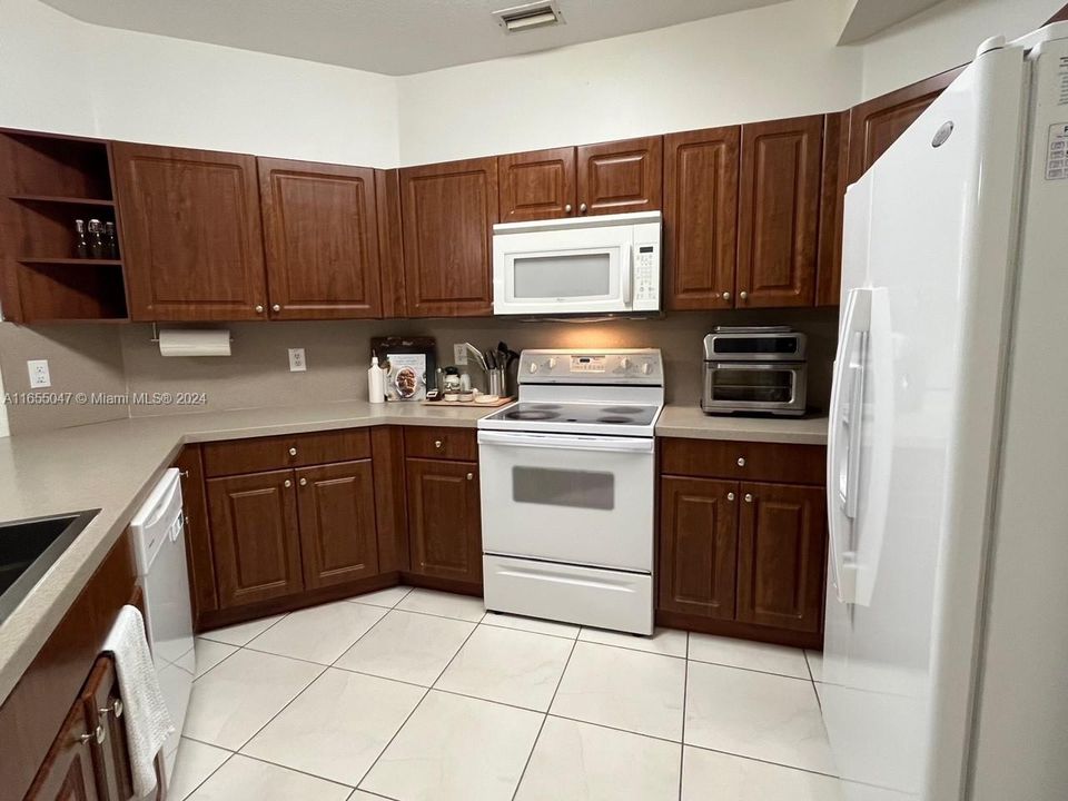 For Sale: $480,000 (3 beds, 2 baths, 1620 Square Feet)