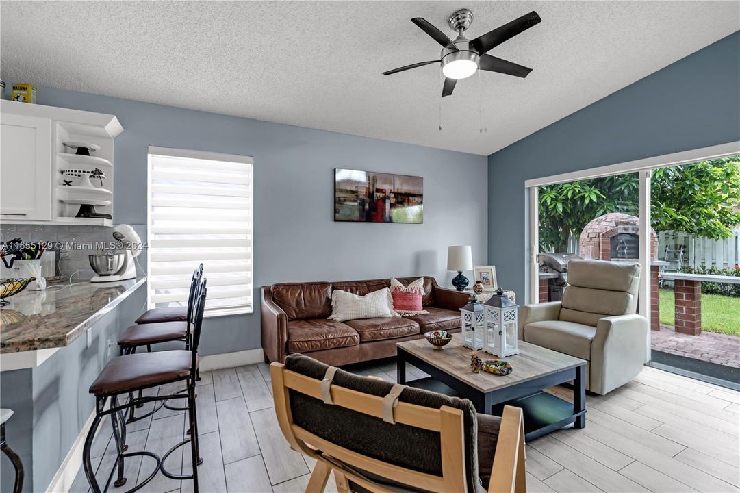 For Sale: $709,900 (3 beds, 2 baths, 1621 Square Feet)