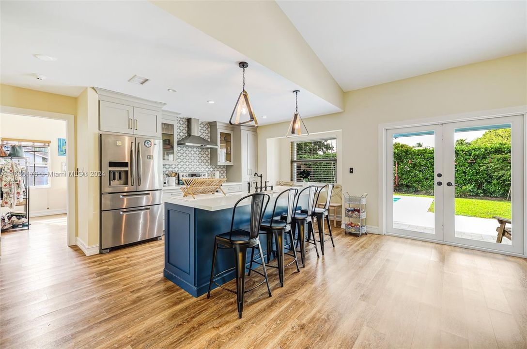 Active With Contract: $734,000 (4 beds, 2 baths, 1734 Square Feet)