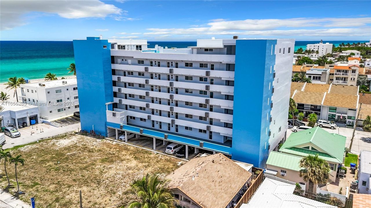 En Venta: $389,900 (1 camas, 1 baños, 750 Pies cuadrados)