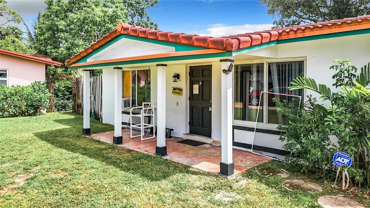 En Venta: $499,999 (2 camas, 1 baños, 1103 Pies cuadrados)