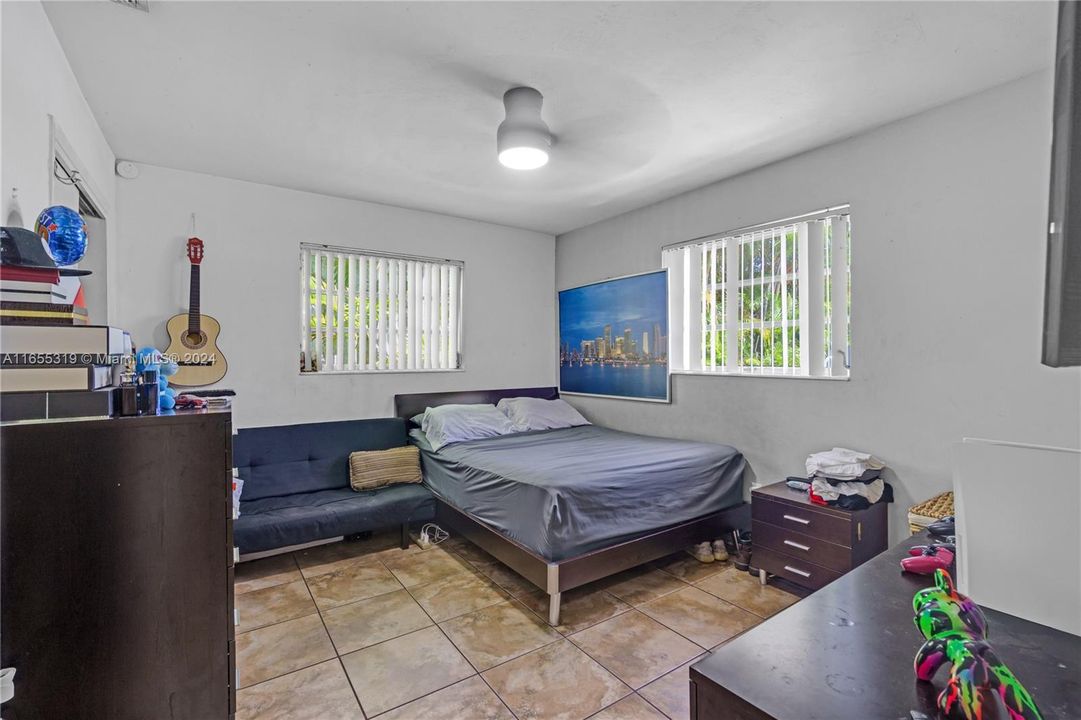 For Sale: $899,000 (4 beds, 2 baths, 1741 Square Feet)